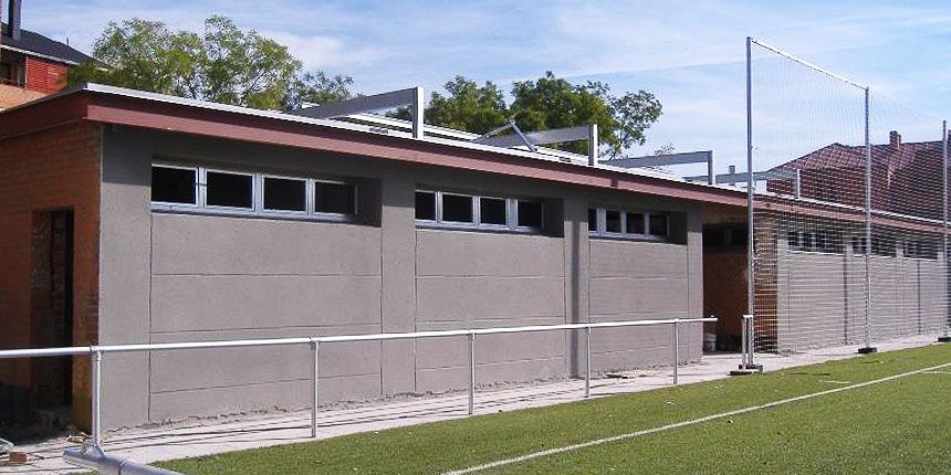 campo-de-futbol-La-Mina-03