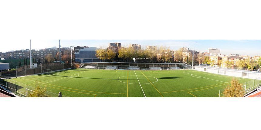 campo-de-futbol-La-Mina-04